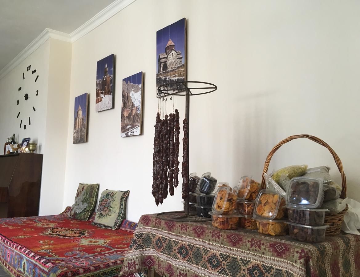 Отели типа «постель и завтрак» Areni Wine Art Арени-31